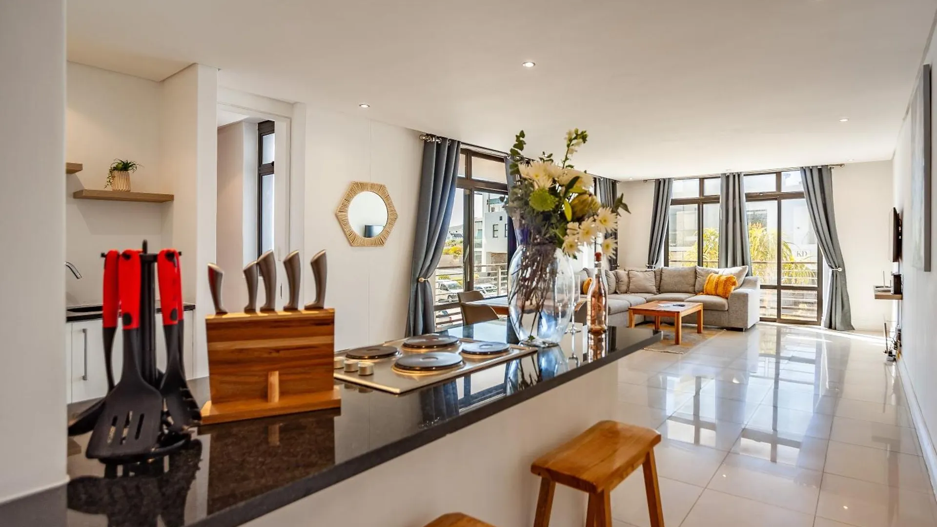 Apartamento Modern Beachfront 2 Bed, 2 Bath- 143 Eden, Big Bay Bloubergstrand